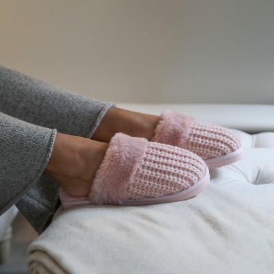 пантофи,wheres,that,from,wheres,knitted,slider,slippers,with,fur,light,pink,yarn