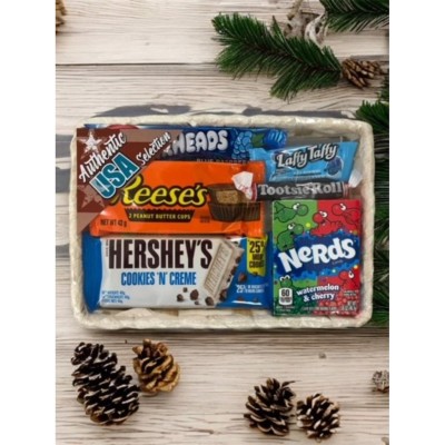 reeses,usa,candy,&,chocolate,mix,hamper,white