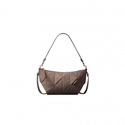 calvin,klein,ck,l,wvn,sh,bg,ld64,moonstruck,sued