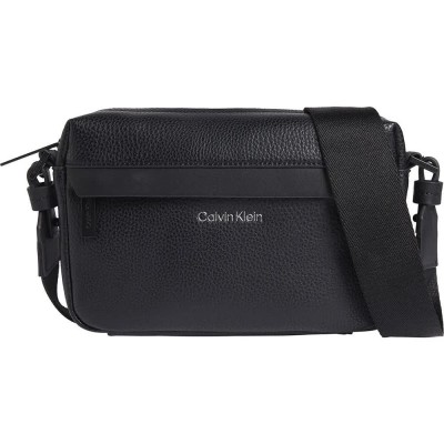 чанти,за,през,рамо,calvin,klein,must,camera,crossbody,black,(ck,black,pebble)