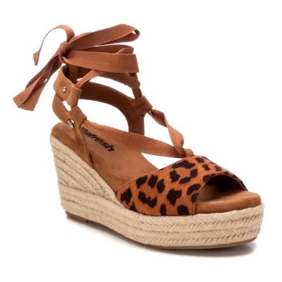 сандали,на,платформа,дамски,сандали,и,чехли,refresh,173135,suede,wedge,sandals,brown,(camel)