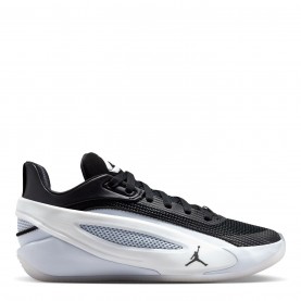 Баскетболни кецове Air Jordan Kids' Basketball Trainers - Black/White баскетболни,кецове,баскетбол,в,училище,разпродажба,nike,мъжки,баскетболни,обувки,детски,маратонки,баскетболни,обувки,air,jordan,kids',basketball,trainers,b