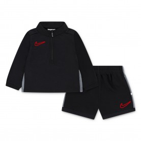 Комплект Nike Acad1/4Z BB Set Bb61 - Black/Red комплект,отново,на,училище,бебешки,облекла,футбол,nike,acad1,4z,bb,set,bb61,black,red
