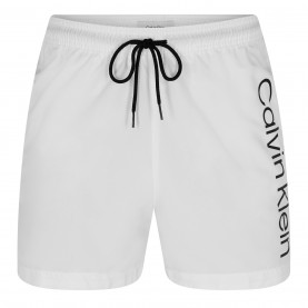 Бански гащета Calvin Klein Large Logo Swim Shorts - CL White бански,гащета,мъжки,летен,каталог,мъжки,летни,облекла,плажен,магазин,разпродажба,calvin,klein,борд,шорти,и,бански,тип,боксерки,стоки,за,плуване,на,разпрода
