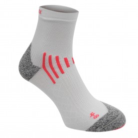 Дамски чорапи Karrimor Marathon 1 pack Socks Ladies - White дамски,чорапи,отново,на,училище,дамски,чорапи,всички,фитнес,аксесоари,облекла,за,бягане,дамски,облекла,за,бягане,аксесоари,за,бягане,karrimor,marathon,1,pa