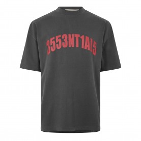 Тениска Fear Of God Essentials FGE Chicago Tee Sn62 - Iron Grey/Red тениска,мъжки,тениски,fear,of,god,essentials,fge,chicago,tee,sn62,iron,grey,red