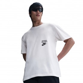 Тениска Nike Mens Oversized T-Shirt - White тениска,мъжки,тениски,мъжки,блузи,с,яка,мъжки,потници,nike,men,s,oversized,t,shirt,white