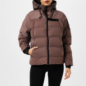 Дамско яке On Womens Challenger Hooded Long Sleeve Zip Puffer Jacket - Grape дамско,яке,дамски,якета,и,палта,on,women,s,challenger,hooded,long,sleeve,zip,puffer,jacket,grape