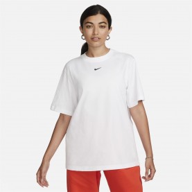 Дамска тениска Nike Oversized Logo T-Shirt Womens - White/Black дамска,тениска,дамски,летен,каталог,дамски,летни,рокли,дамски,тениски,дамски,топове,nike,oversized,logo,t,shirt,womens,white,black