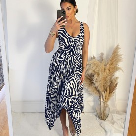 рокля,дамски,поли,и,рокли,ax,paris,v,neck,zag,hem,pleated,midi,dress,navy,cream