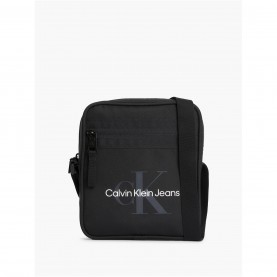 всички,чанти,calvin,klein,jeans,essential,reporter,bag,black,bds