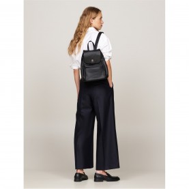 раница,всички,чанти,раници,tommy,hilfiger,poppy,reform,flap,backpack,black