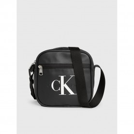 чанти,за,през,рамо,calvin,klein,jeans,monogram,soft,sq,crossbody,black