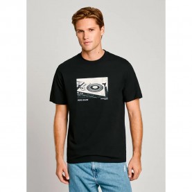 Тениска Pepe jeans Perry short sleeve T-shirt - Black (Black) тениска,мъжки,тениски,дамски,тениски,pepe,jeans,perry,short,sleeve,t,shirt,black,(black)