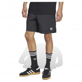 Къси панталони Adidas Originals Trefoil Essentials Woven shorts - Black (Black / White) къси,панталони,мъжки,панталони,adidas,originals,trefoil,essentials,woven,shorts,black,(black,white)