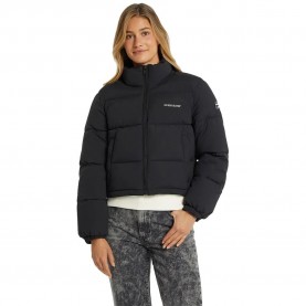 Яке Guess jeans Cropped puffer jacket - Jet Black A996 яке,дамски,якета,и,палта,guess,jeans,cropped,puffer,jacket,jet,black,a996
