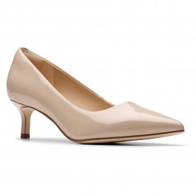 Обувки Clarks shoes Zarey Court heel shoes - Beige (Sand Patent) обувки,дамски,обувки,clarks,shoes,zarey,court,heel,shoes,beige,(sand,patent)