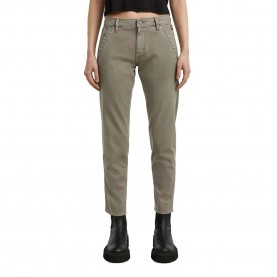 Панталони тип чино G-Star Kate Boyfriend chino pants - Turf GD (Beige) панталони,тип,чино,дамски,панталони,g,star,kate,boyfriend,chino,pants,turf,gd,(beige)