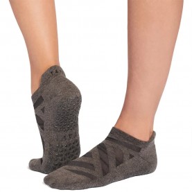Чорапи Tavi Pilates Grip Savvy socks - Grey (Espresso) чорапи,мъжки,чорапи,дамски,чорапи,tavi,pilates,grip,savvy,socks,grey,(espresso)