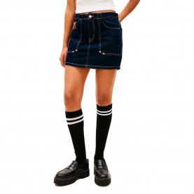 Пола Tommy jeans DW0DW21991 short skirt - Blue (Denim Dark) пола,дамски,поли,и,рокли,tommy,jeans,dw0dw21991,short,skirt,blue,(denim,dark)