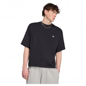 Тениска Adidas Originals Trefoil Essentials Oversized short sleeve T-shirt - Black (Black) тениска,мъжки,тениски,дамски,тениски,adidas,originals,trefoil,essentials,oversized,short,sleeve,t,shirt,black,(black)