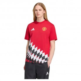 Тениска Adidas Manchester United Stadium Graphic short sleeve T-shirt - Red (Mufc Red) тениска,мъжки,тениски,дамски,тениски,adidas,manchester,united,stadium,graphic,short,sleeve,t,shirt,red,(mufc,red)