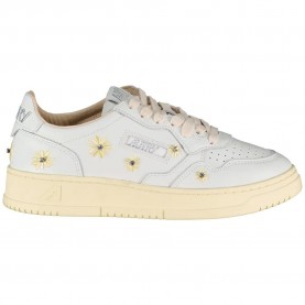 Маратонки Autry Medalist Low trainers - White (Leather / Flower White / Rutabaga) маратонки,мъжки,маратонки,дамски,маратонки,autry,medalist,low,trainers,white,(leather,flower,white,rutabaga)
