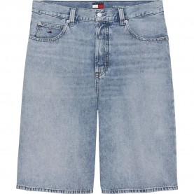 Дънки Tommy jeans Theo BJ6015 Baggy Fit denim shorts - Blue (Denim Light) дънки,мъжки,панталони,дамски,панталони,tommy,jeans,theo,bj6015,baggy,fit,denim,shorts,blue,(denim,light)