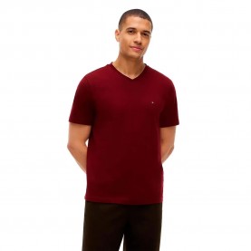 Тениска Tommy hilfiger Essential short sleeve v neck T-shirt - Red (Foulard Burgundy) тениска,мъжки,тениски,дамски,тениски,tommy,hilfiger,essential,short,sleeve,v,neck,t,shirt,red,(foulard,burgundy)