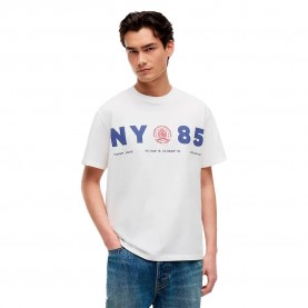 Тениска Tommy jeans DM0DM23186 short sleeve T-shirt - White (Ecru) тениска,мъжки,тениски,дамски,тениски,tommy,jeans,dm0dm23186,short,sleeve,t,shirt,white,(ecru)