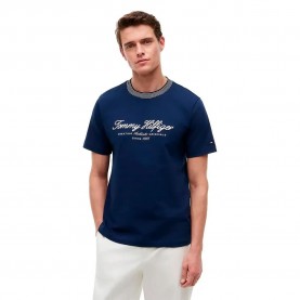 Тениска Tommy hilfiger MW0MW43211 short sleeve T-shirt - Blue (Carbon Navy) тениска,мъжки,тениски,дамски,тениски,tommy,hilfiger,mw0mw43211,short,sleeve,t,shirt,blue,(carbon,navy)