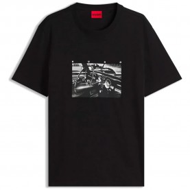 Тениска HUGO Dikems 10268981 RED short sleeve T-shirt - Black (Black) тениска,мъжки,тениски,дамски,тениски,hugo,dikems,10268981,red,short,sleeve,t,shirt,black,(black)