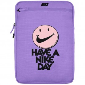 Nike Club Graphic laptop cover - Purple (Space Purple / Bleached Coral / Black) всички,чанти,nike,club,graphic,laptop,cover,purple,(space,purple,bleached,coral,black)