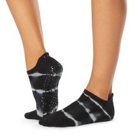 чорапи,дамски,чорапи,tavi,pilates,grip,savvy,socks,black,wavy,stripe