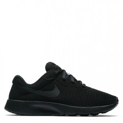 Детски маратонки Nike Tanjun Trainers Child Boys - Triple Black детски,маратонки,коледни,подаръци,за,деца,всички,коледни,подаръци,маратонки,за,училище,ученически,обувки,разпродажба,nike,детски,маратонки,nike,tanjun,trai