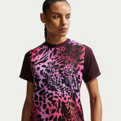 Дамска футболна фланелка Nike Academy Football Shirt Womens - Burgundy Print дамска,футболна,фланелка,футболни,горнища,nike,academy,football,shirt,womens,burgundy,print