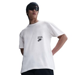Тениска Nike Mens Oversized T-Shirt - White тениска,мъжки,тениски,мъжки,блузи,с,яка,мъжки,потници,nike,men,s,oversized,t,shirt,white