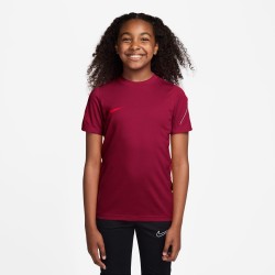 Юношески футболни бутонки Nike Strike Short-Sleeve Football Top Juniors - Red/Orange юношески,футболни,бутонки,детски,тениски,футбол,футболни,горнища,nike,strike,short,sleeve,football,top,juniors,red,orange