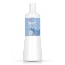 Wella Professional Welloxon Perf 6V 1.9pct. 1 L Oxidizing Cream - Clear хигиена,коса,wella,professional,welloxon,perf,6v,1.9pct.,1,l,oxidizing,cream,clear