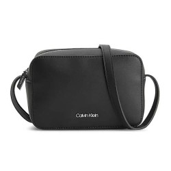 чанти,за,през,рамо,calvin,klein,must,camera,crossbody,black,(ck,black)