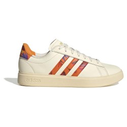 маратонки,дамски,маратонки,adidas,grand,court,2.0,trainers,cream,white,warm,vanilla,gold,met,(beige)