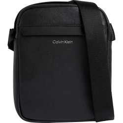 чанти,за,през,рамо,calvin,klein,must,crossbody,black