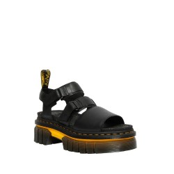 сандали,дамски,сандали,и,чехли,dr,martens,ricki,3,strap,sandals,black,(black)
