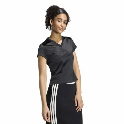 Тениска Adidas Seasonal Essentials Satin short sleeve v neck T-shirt - Black (Black) тениска,мъжки,тениски,дамски,тениски,adidas,seasonal,essentials,satin,short,sleeve,v,neck,t,shirt,black,(black)