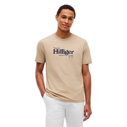 Тениска Tommy hilfiger MW0MW43448 short sleeve T-shirt - Beige (Batique Khaki) тениска,мъжки,тениски,дамски,тениски,tommy,hilfiger,mw0mw43448,short,sleeve,t,shirt,beige,(batique,khaki)