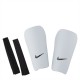 футболни,кори,коледни,подаръци,за,футболните,фенове,разпродажба,nike,футболни,аксесоари,футболни,кори,nike,academy,shin,guard,wh