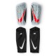 футболни,кори,разпродажба,nike,спорт,в,училище,футболни,аксесоари,футболни,кори,nike,mercurial,lite,shin,guards,silver,red