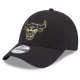шапка,всички,шапки,new,era,metallic,badge,9forty,chicago,bulls,cap,black,(black)