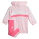 детски,екипи,детски,облекла,за,момчета,adidas,seasonal,essentials,tiberio,3,stripes,fleece,leggings,set,clear,pink,pink,fusion,white,(pink)